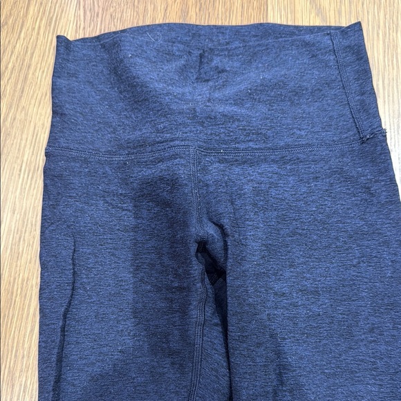 Aritzia leggings ✨ - Picture 5 of 7